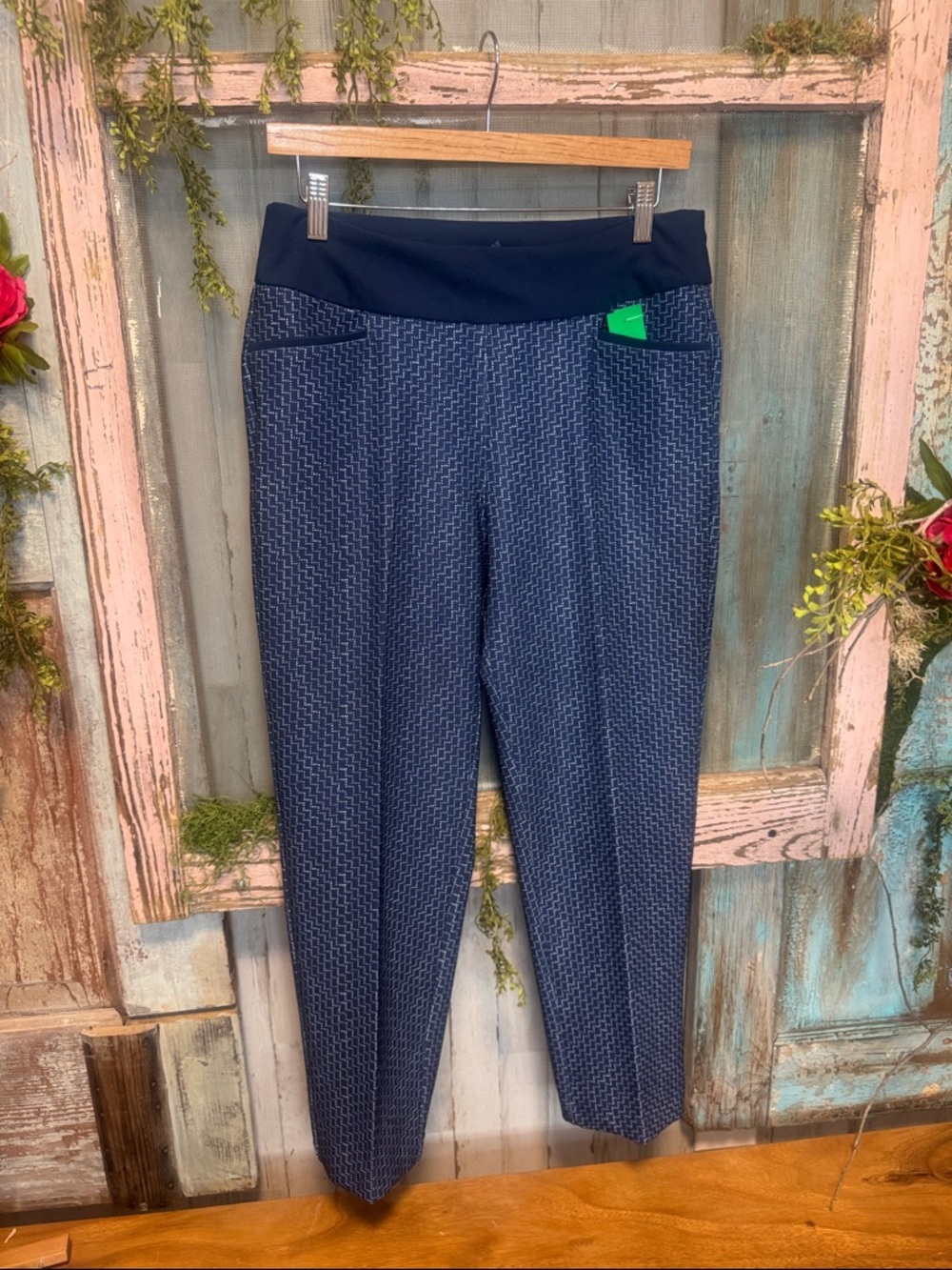 Adidas Women’s Pull-On Golf Ankle Pants Blue Geometric Pattern Size Medium